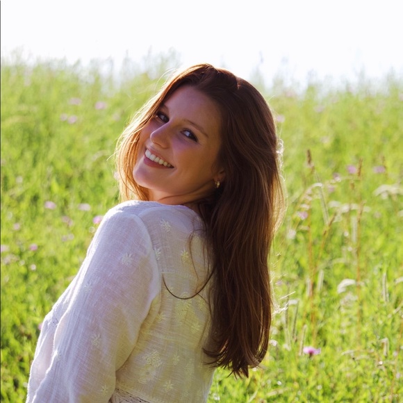 Meet your Posher, Paige - Picture 1 of 1